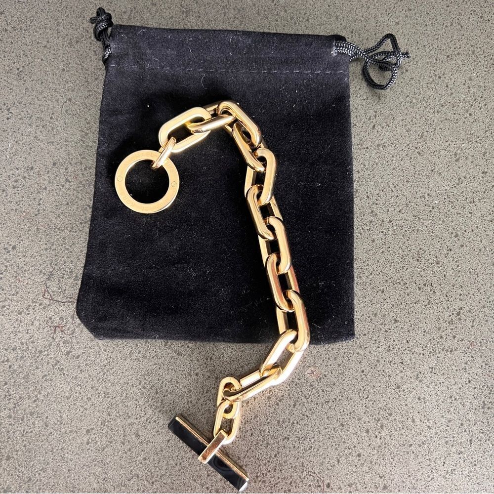 MICHAEL KORS Resin Toggle Link Bracelet - Picture 3 of 7